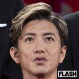 【キムタク】「かかとの高さが気になる」「女性用を履いてません？」木村拓哉、ハイブランドでモデル立ちも“足元”にネット民の視線集中