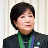 【都知事】トラッキーを抱えて選挙を戦ったこともあったのに……小池百合子都知事が「ヤクルト始球式で負傷」に聞こえる怨嗟の声