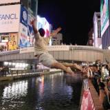 【大阪】道頓堀の川に飛び込んだ人たちの回顧　「もう飛び込むのは結構」「反省」