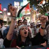 【デモ】渋谷で「民衆蜂起」　反戦訴え　在日パレスチナ人らが抗議デモ