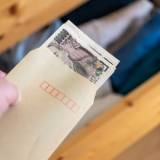 亡き母のタンス預金65万円発見「バレないだろう」と対応誤り大惨事