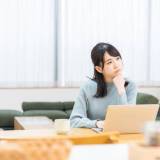 【賛否両論】必要最低限の仕事しか頑張らない人が急増中!? 「静かな退職」の真実とは