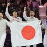 【パリ五輪】フェンシング　男子フルーレ、団体初の金メダル！　日本剣士のメダルラッシュが有終の美　メダル５個は国別２位タイの快挙