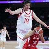 【バスケ】「日本の女子バスケを徹底的にやっつけた！」　身長220cm、中国17歳の無双ぶりに母国SNSも歓喜