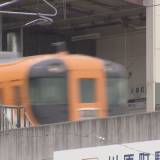 【三重県】駅で特急にはねられた男性がホームの女子高校生を直撃 男性は死亡し女子高校生も大ケガ 一時運転見合わせに